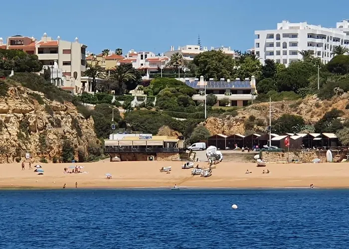 Daire Algarve/sra Da Rocha *